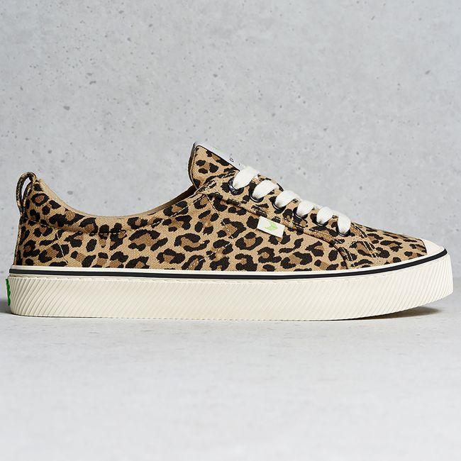 Cariuma leopard print released